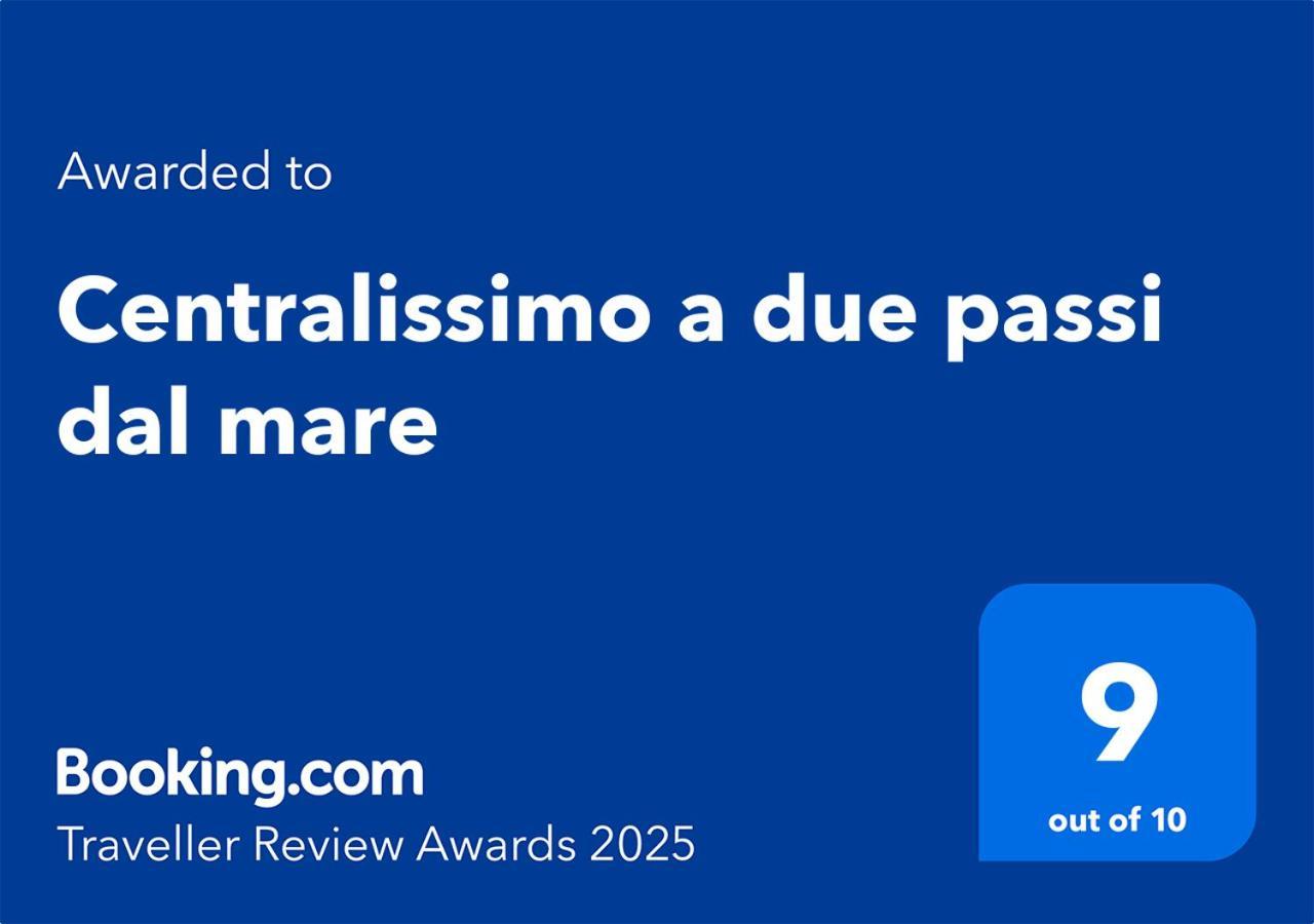 Centralissimo A Due Passi Dal Mare ฟอลลอนนีกา ภายนอก รูปภาพ