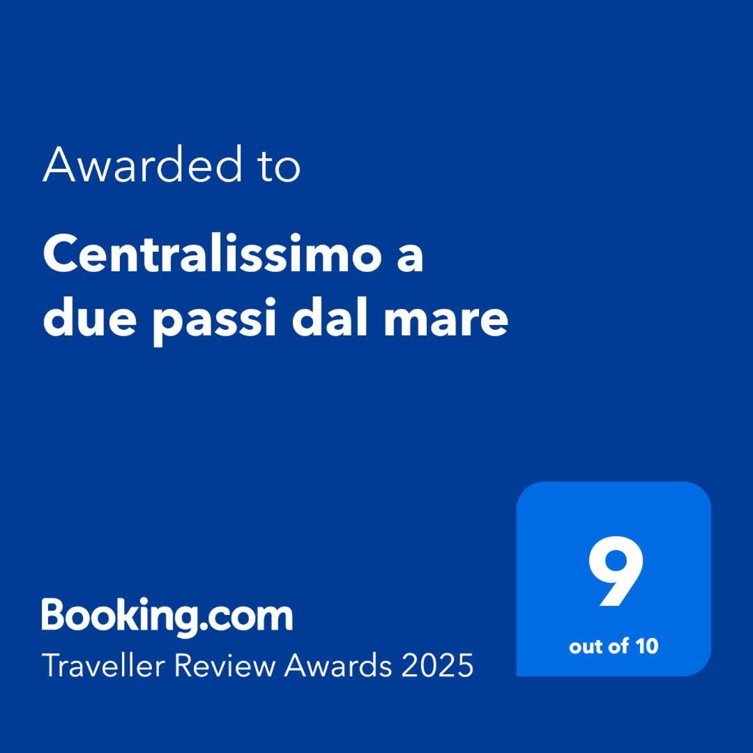 Centralissimo A Due Passi Dal Mare ฟอลลอนนีกา ภายนอก รูปภาพ